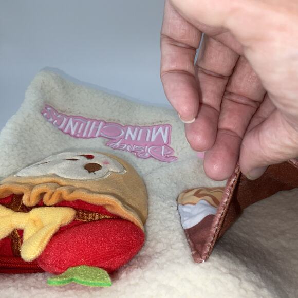 Disney Parks 2024 Munchlings Tote Marie Minnie Baymax New - Picture 7 of 10